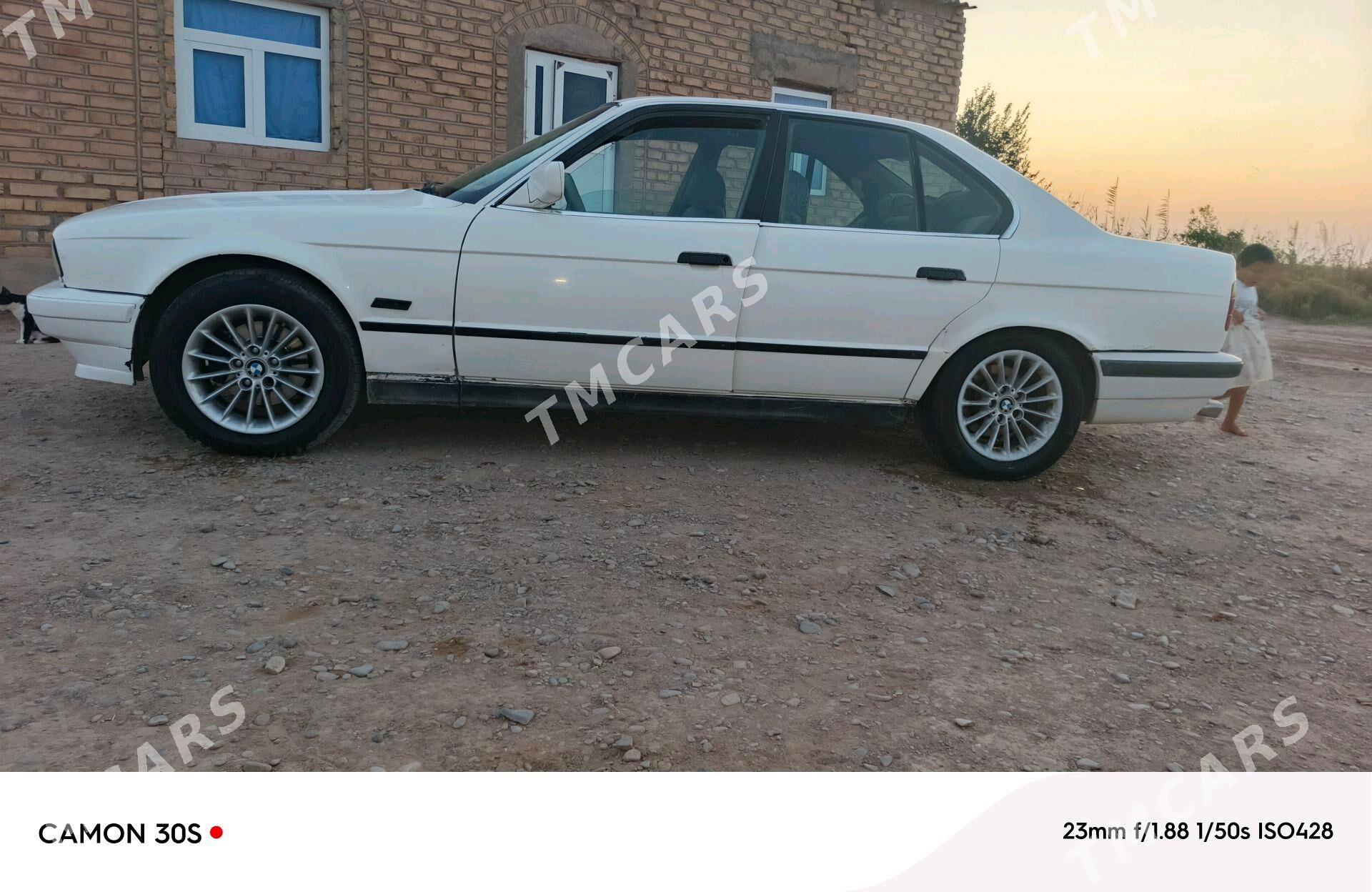 BMW 525 1990 - 52 000 TMT - Sarahs - img 4