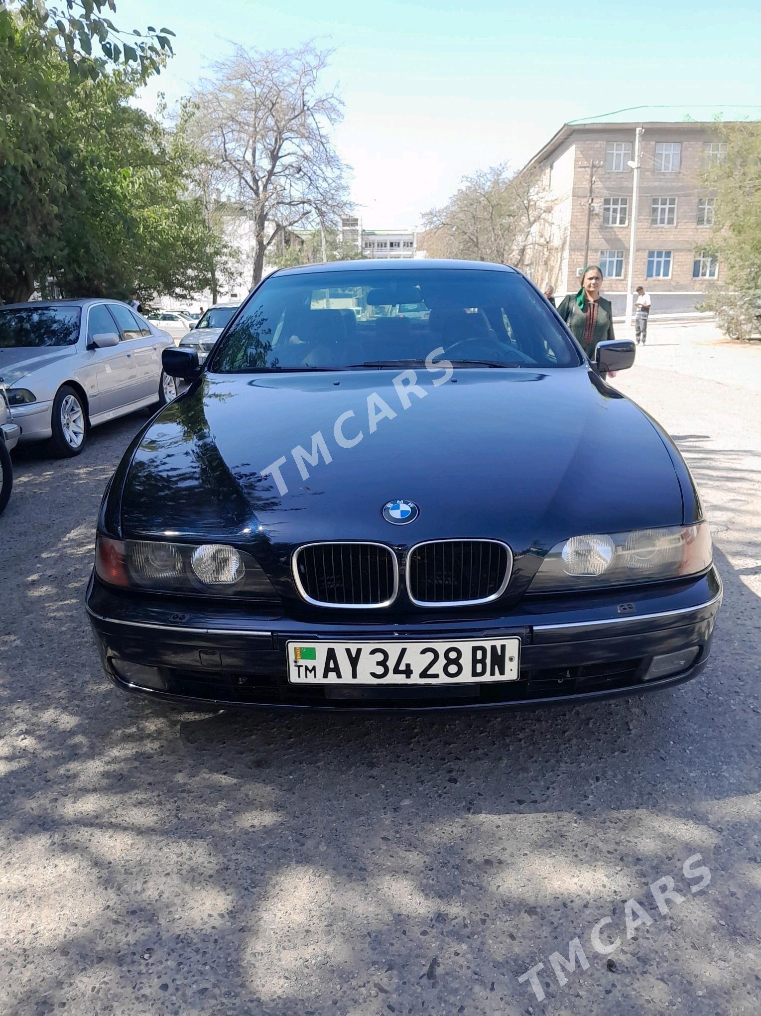 BMW E39 1998 - 105 000 TMT - Туркменбаши - img 7