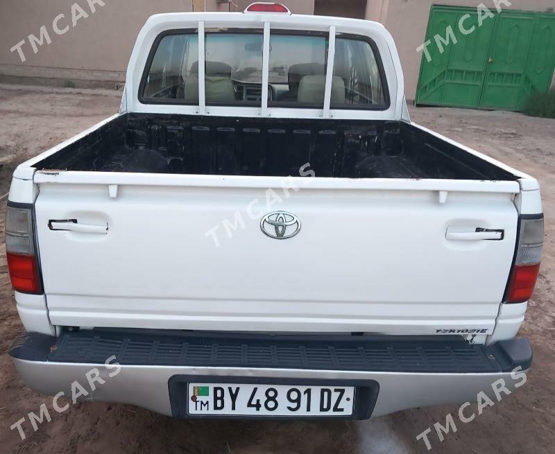 Toyota Hilux 2011 - 80 000 TMT - етр. Туркменбаши - img 2