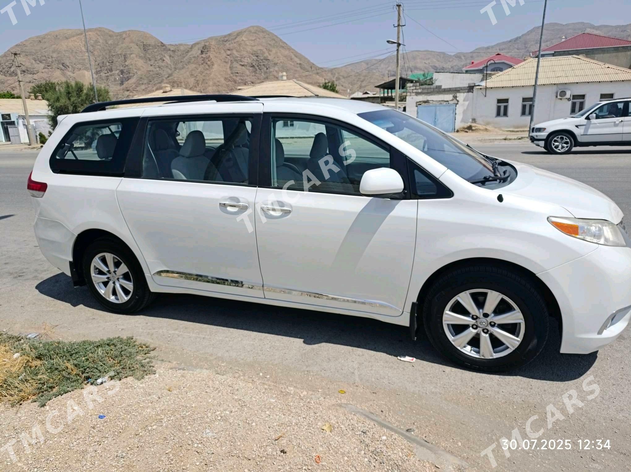 Toyota Sienna 2012 - 290 000 TMT - Balkanabat - img 7