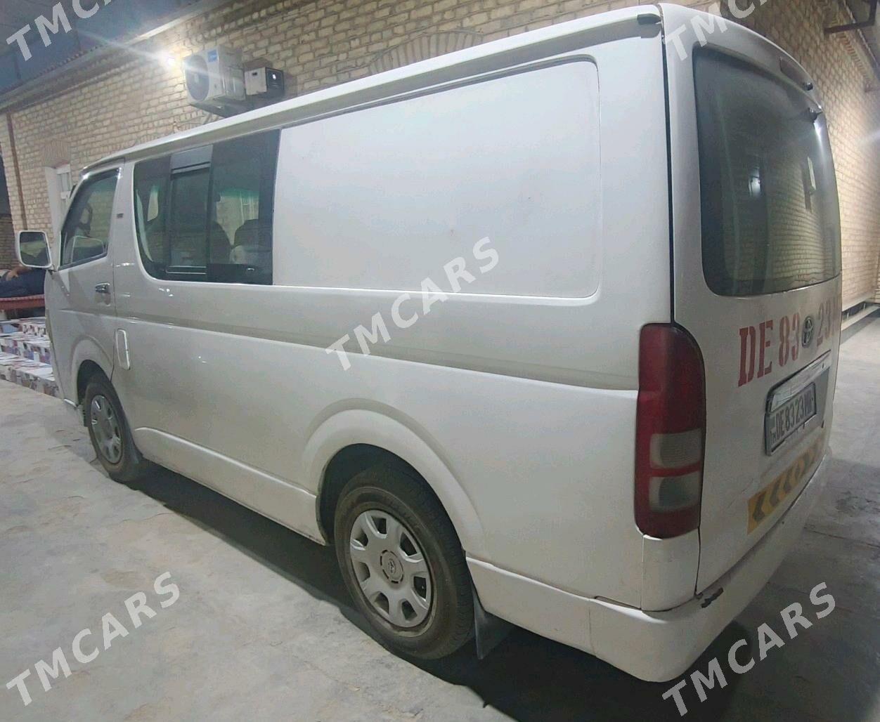 Toyota Hiace 2006 - 200 000 TMT - Mary - img 4