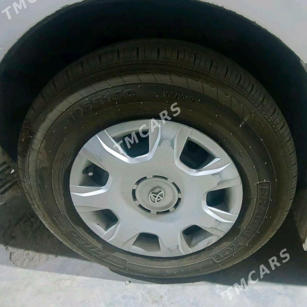 Toyota Hiace 2006 - 200 000 TMT - Mary - img 6