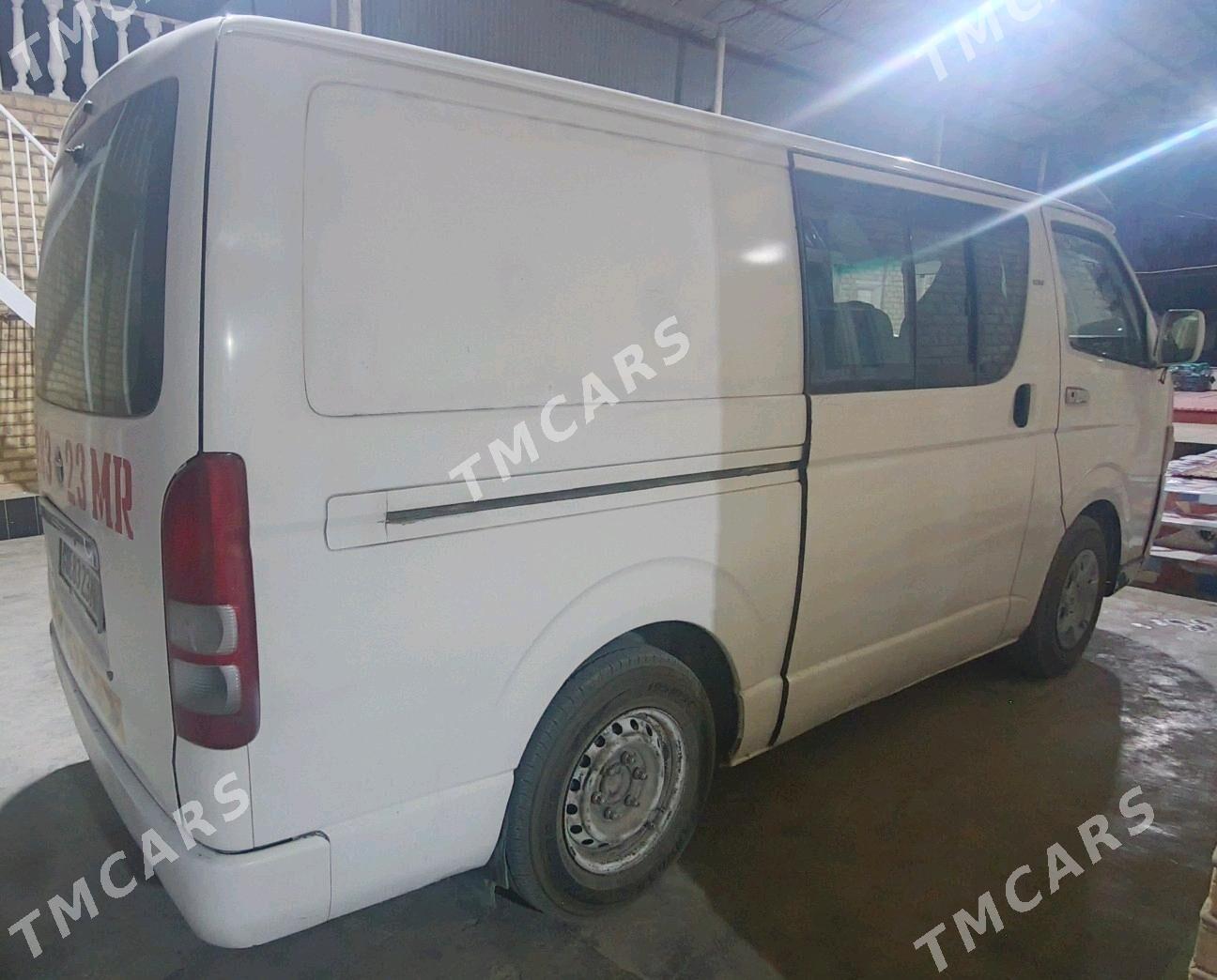 Toyota Hiace 2006 - 200 000 TMT - Mary - img 3