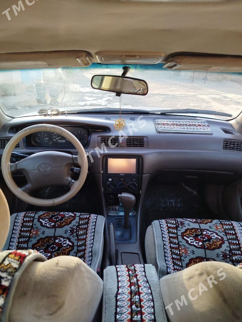 Toyota Camry 2000 - 120 000 TMT - Теджен - img 5