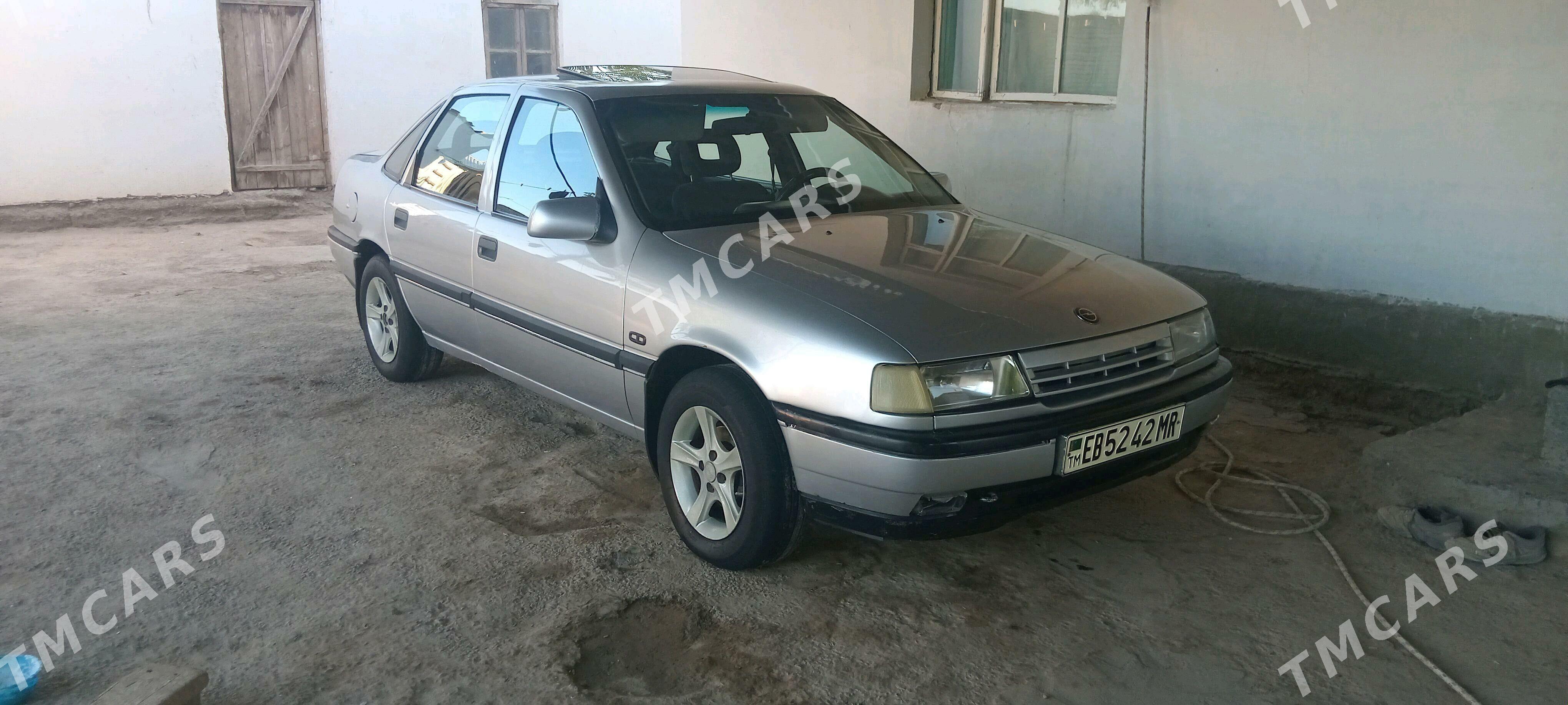 Opel Vectra 1989 - 38 000 TMT - Мургап - img 1