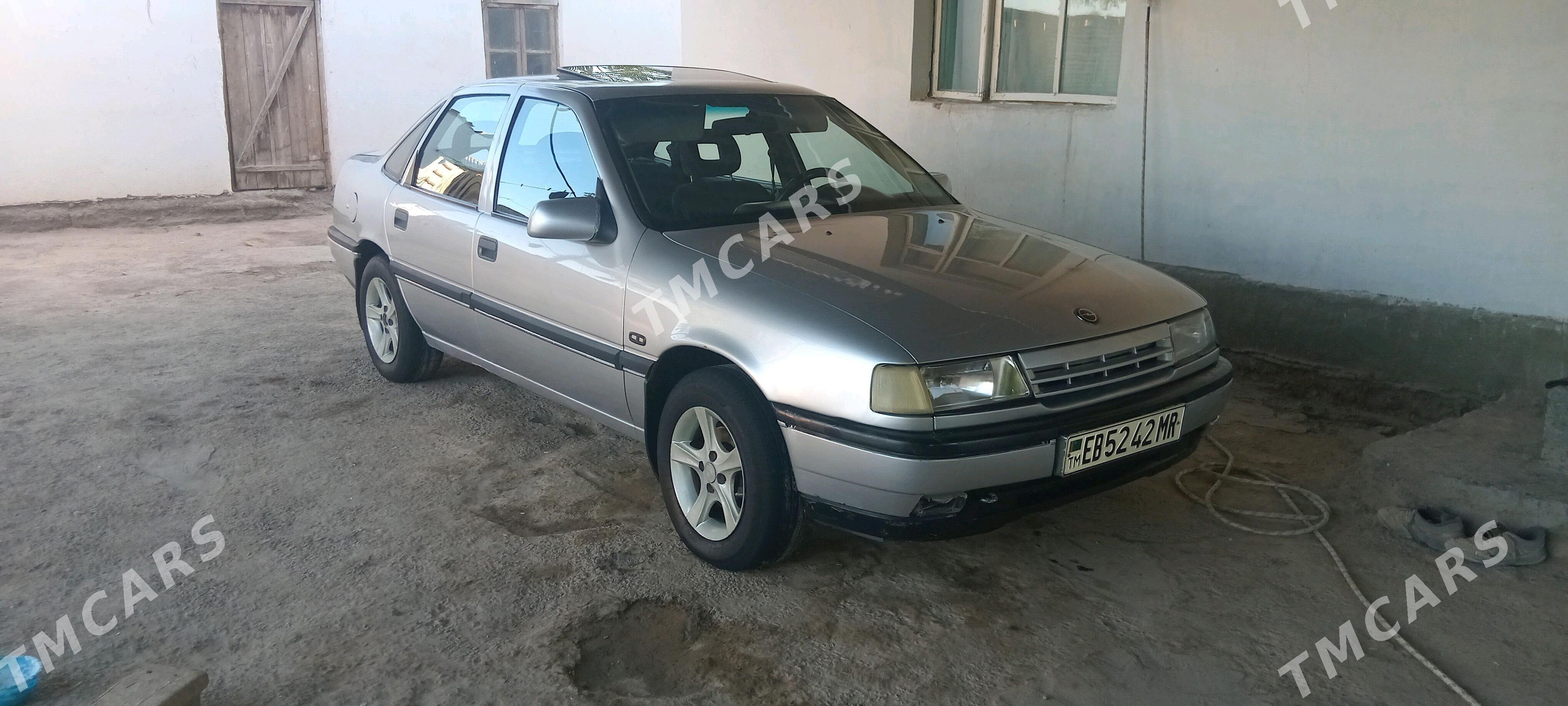 Opel Vectra 1989 - 38 000 TMT - Мургап - img 5