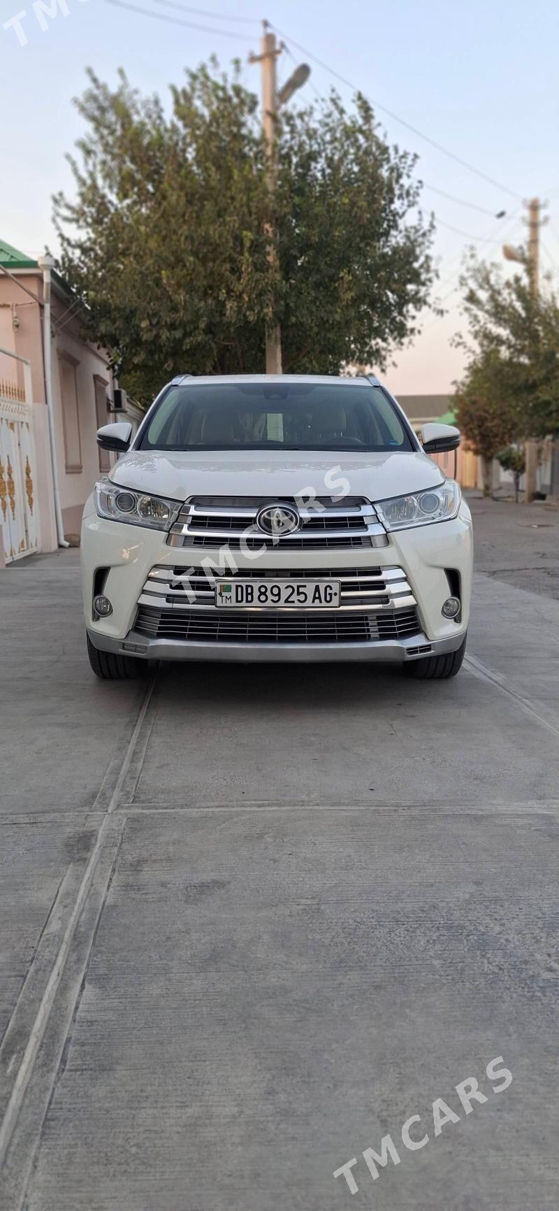 Toyota Highlander 2018 - 480 000 TMT - Хитровка - img 5