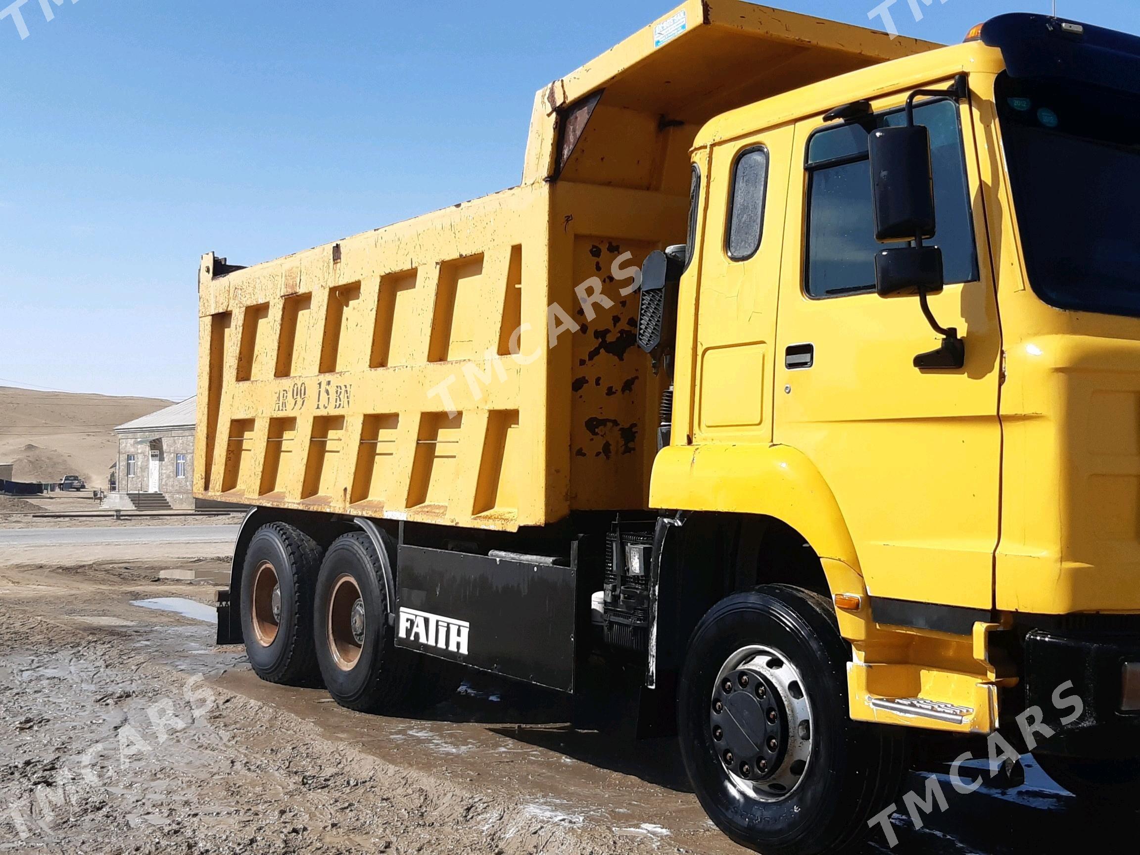 Howo Sinotruk 2012 - 410 000 TMT - Эсенгулы - img 3