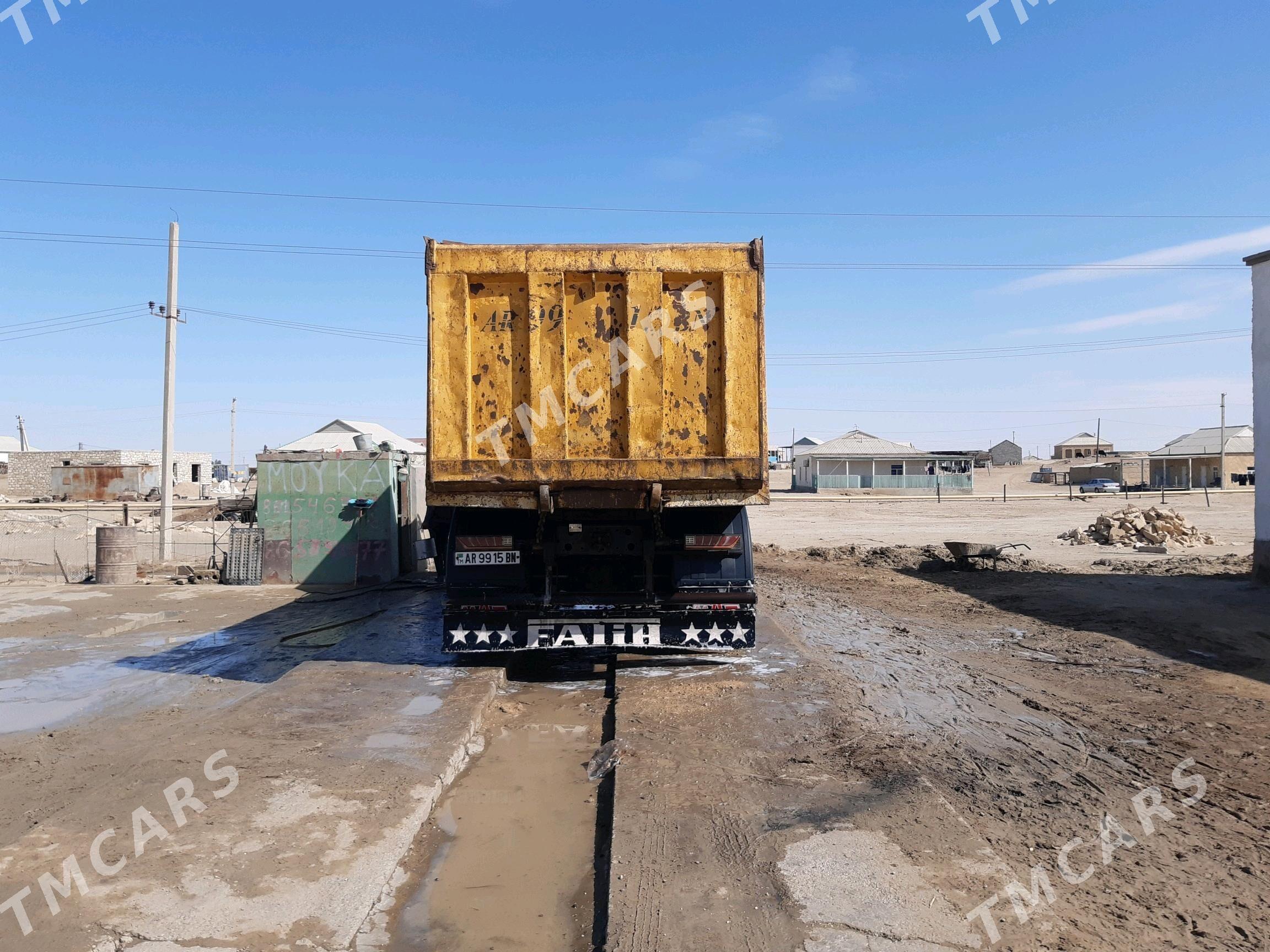 Howo Sinotruk 2012 - 410 000 TMT - Эсенгулы - img 4