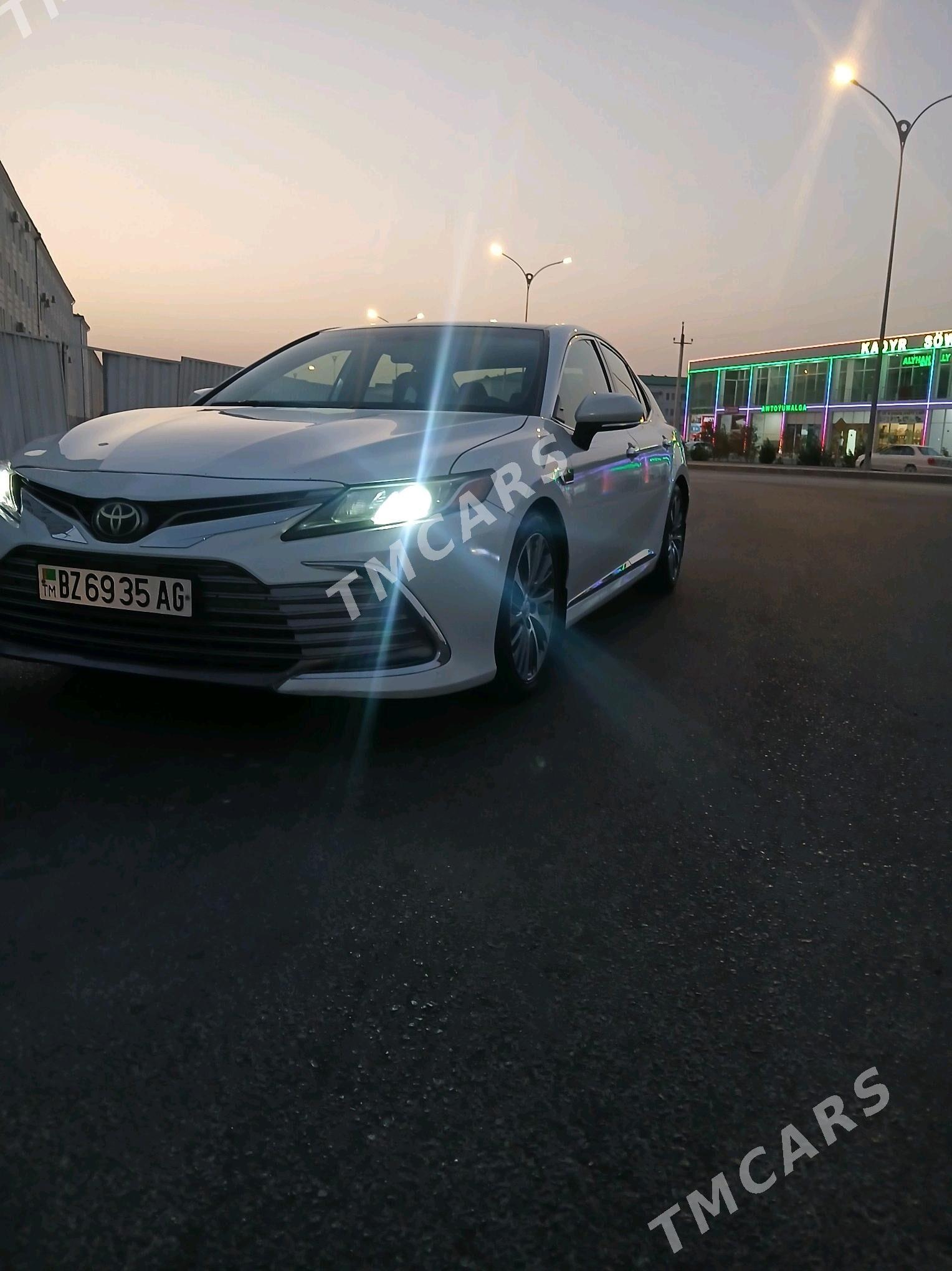 Toyota Camry 2018 - 235 000 TMT - Aşgabat - img 6