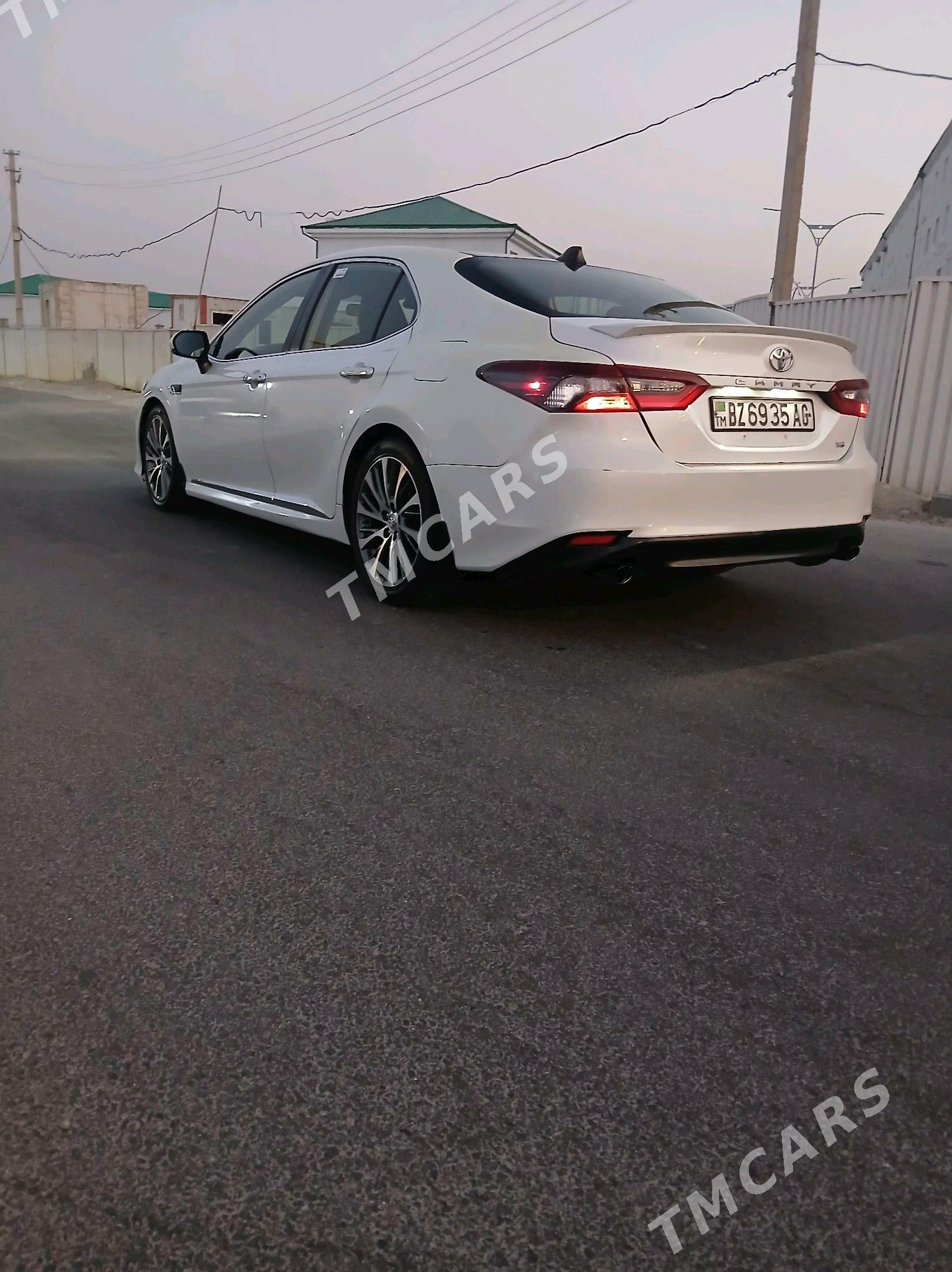Toyota Camry 2018 - 235 000 TMT - Aşgabat - img 4