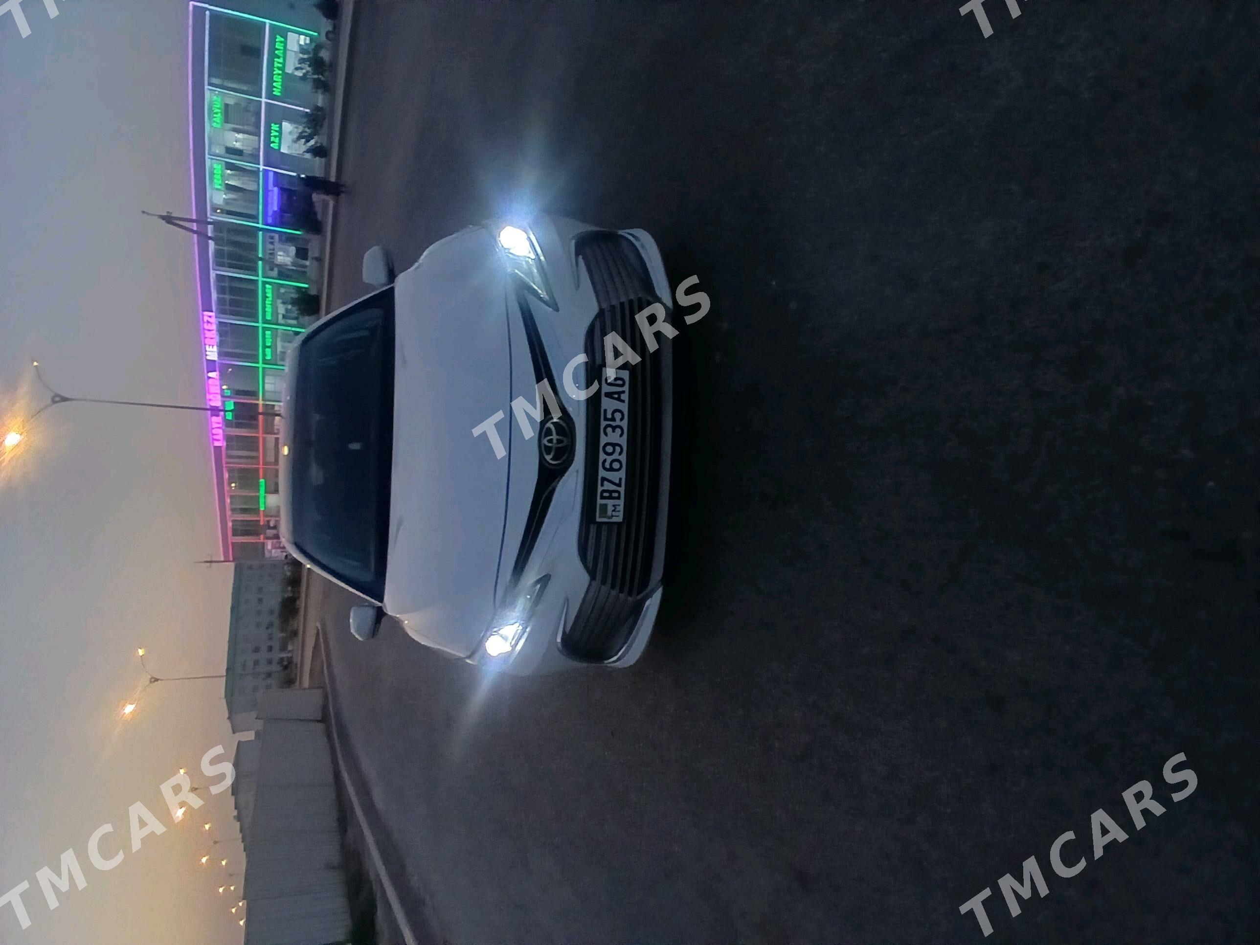 Toyota Camry 2018 - 235 000 TMT - Aşgabat - img 5