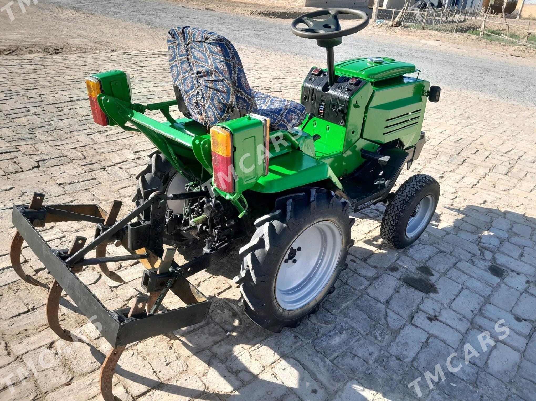 Belarus 320 1998 - 23 000 TMT - Сакарчага - img 2