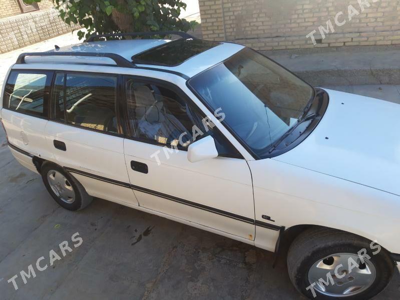 Opel Astra 1993 - 26 000 TMT - Байрамали - img 2