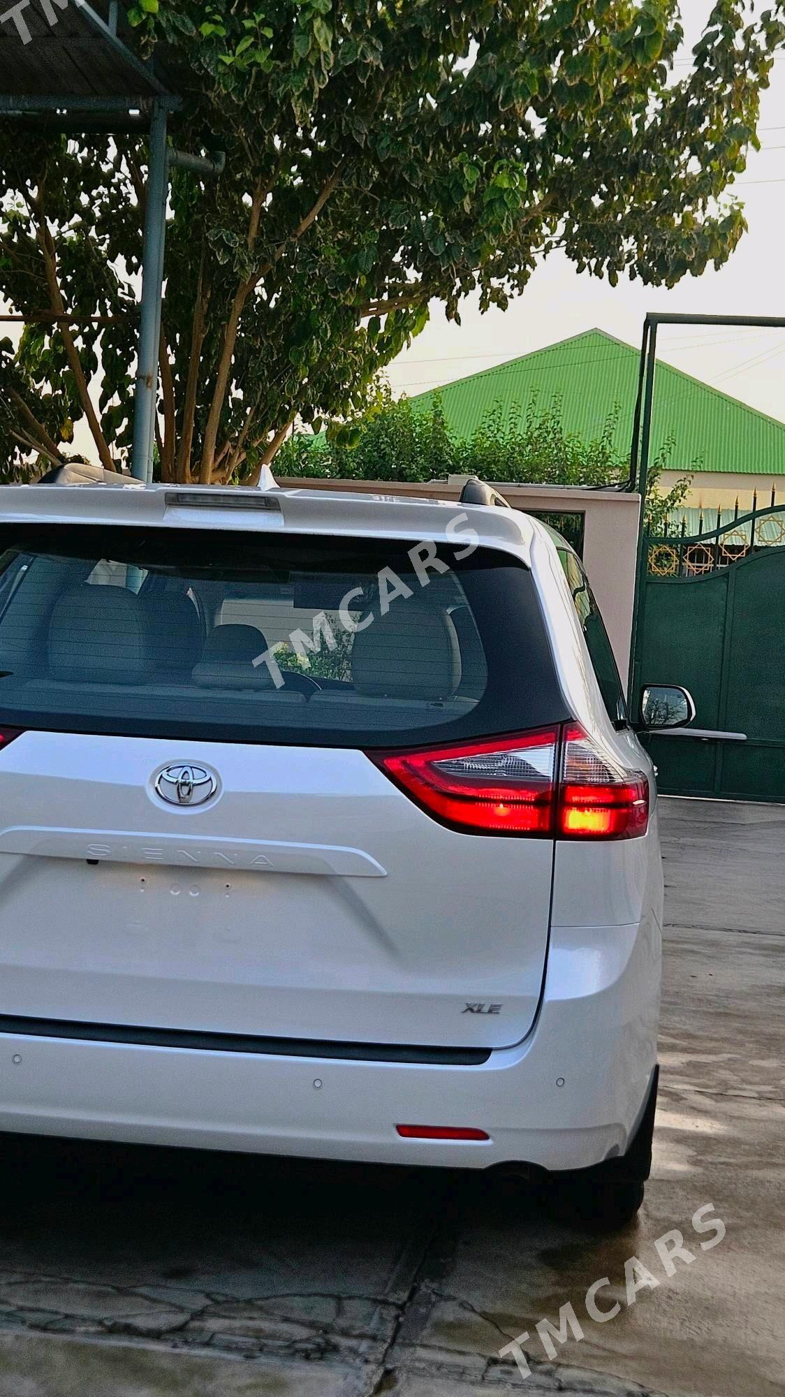 Toyota Sienna 2019 - 500 000 TMT - Ашхабад - img 4