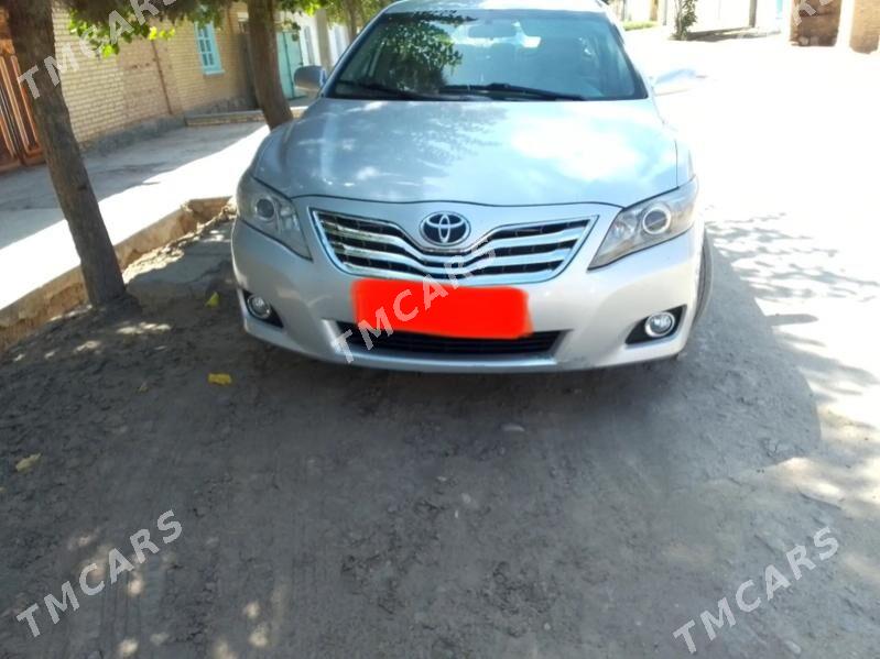 Toyota Camry 2010 - 175 000 TMT - Kerki - img 4