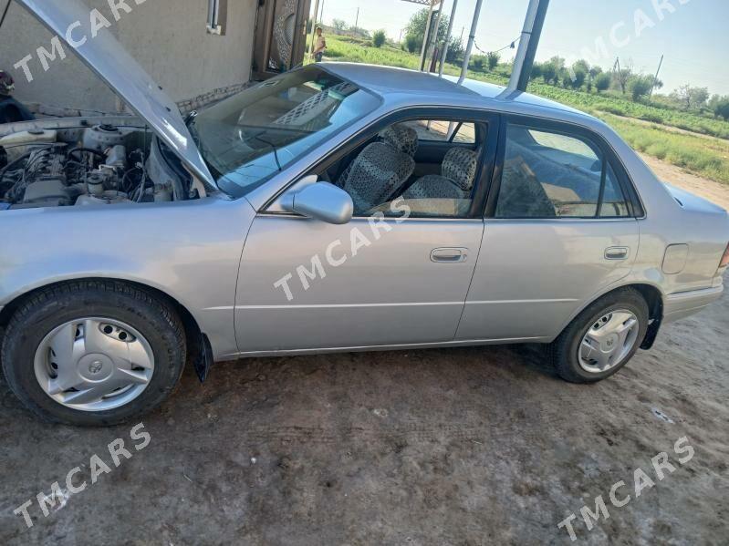 Toyota Corolla 1995 - 55 000 TMT - Акдепе - img 2
