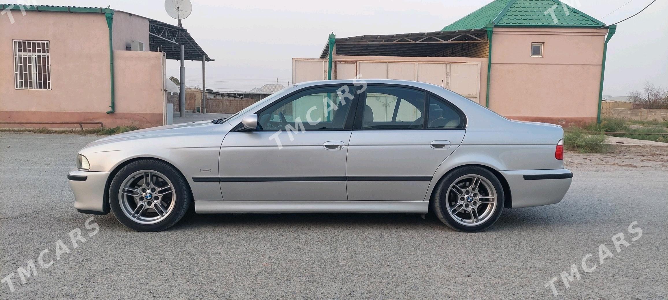 BMW 530 2002 - 155 000 TMT - Bäherden - img 2