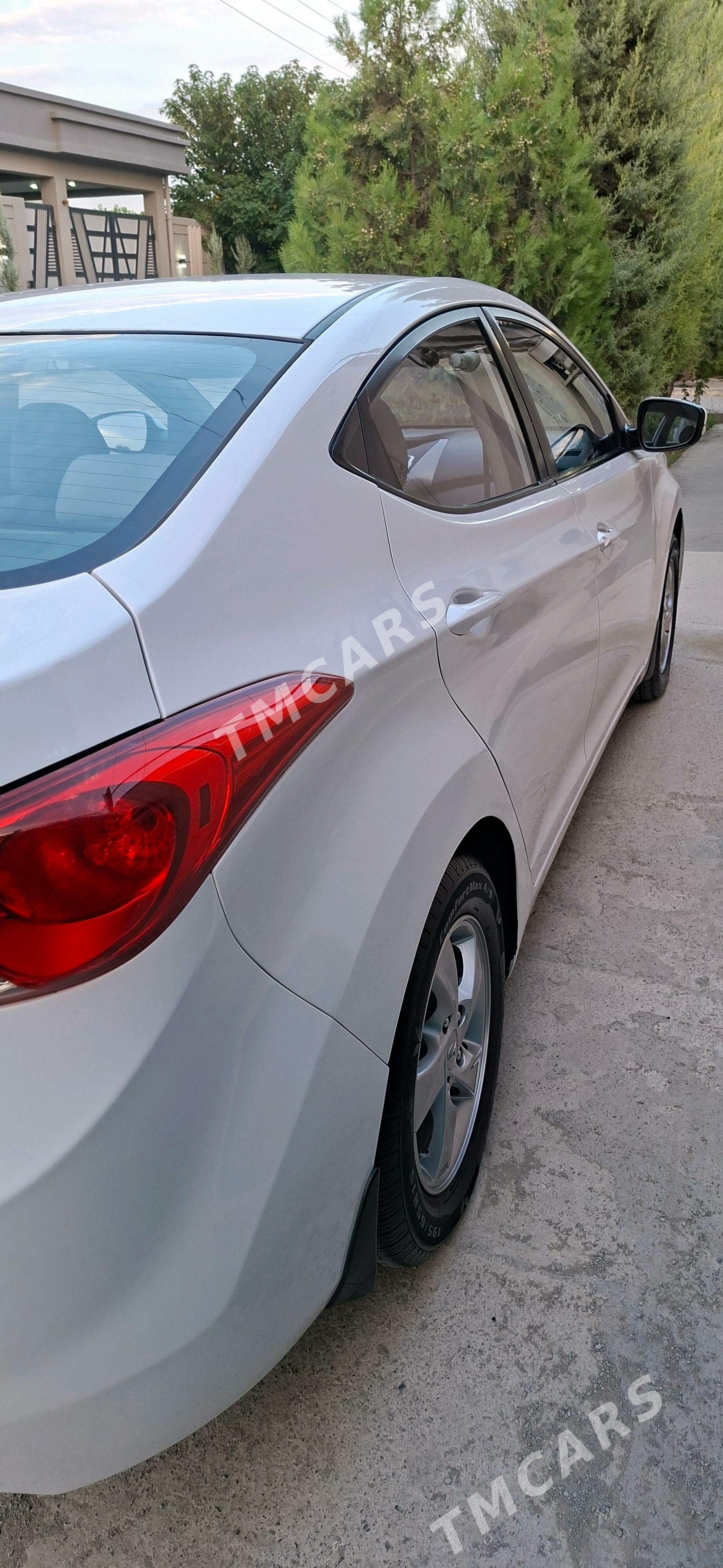Hyundai Elantra 2012 - 160 000 TMT - Хитровка - img 5