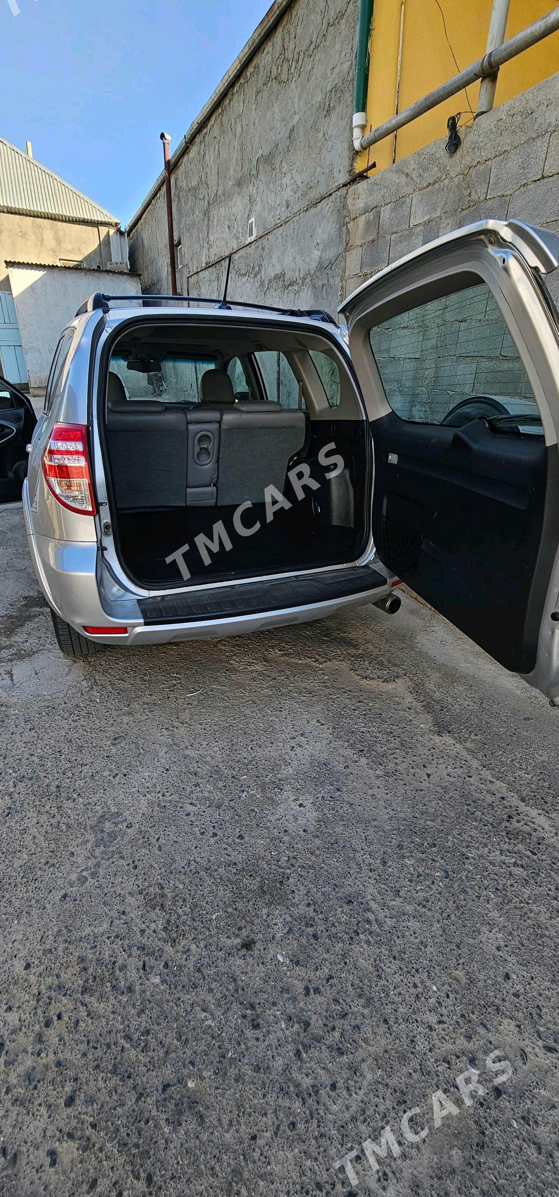 Toyota RAV4 2012 - 250 000 TMT - Ялкым - img 7