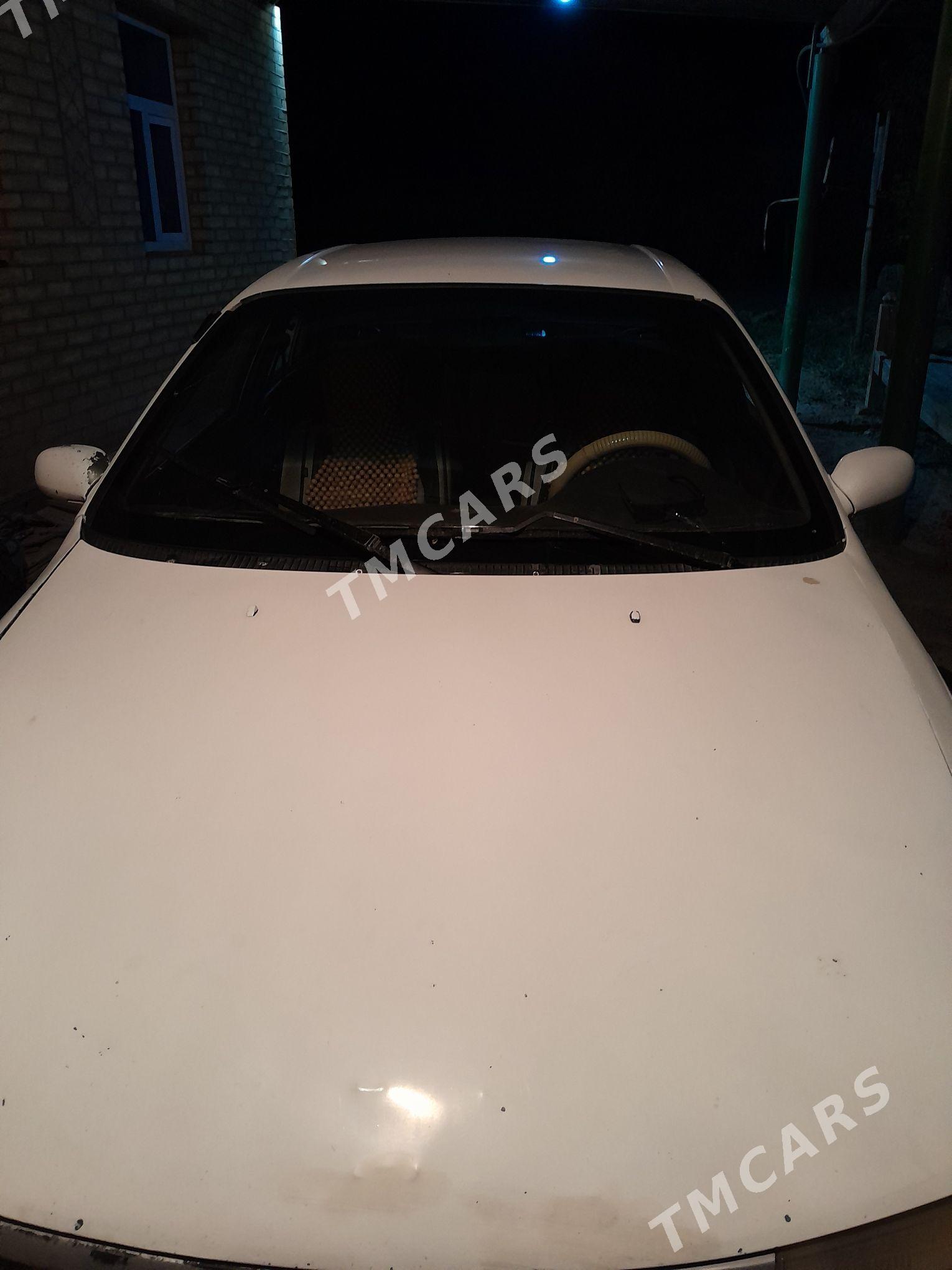 Toyota Carina 1993 - 40 000 TMT - Garabekewül - img 2