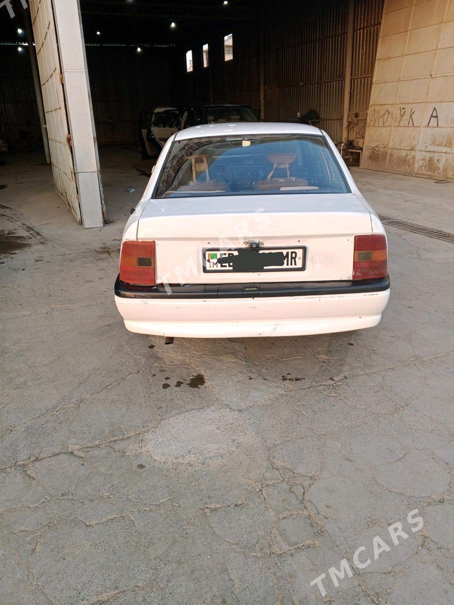 Opel Vectra 1994 - 18 000 TMT - Мары - img 3