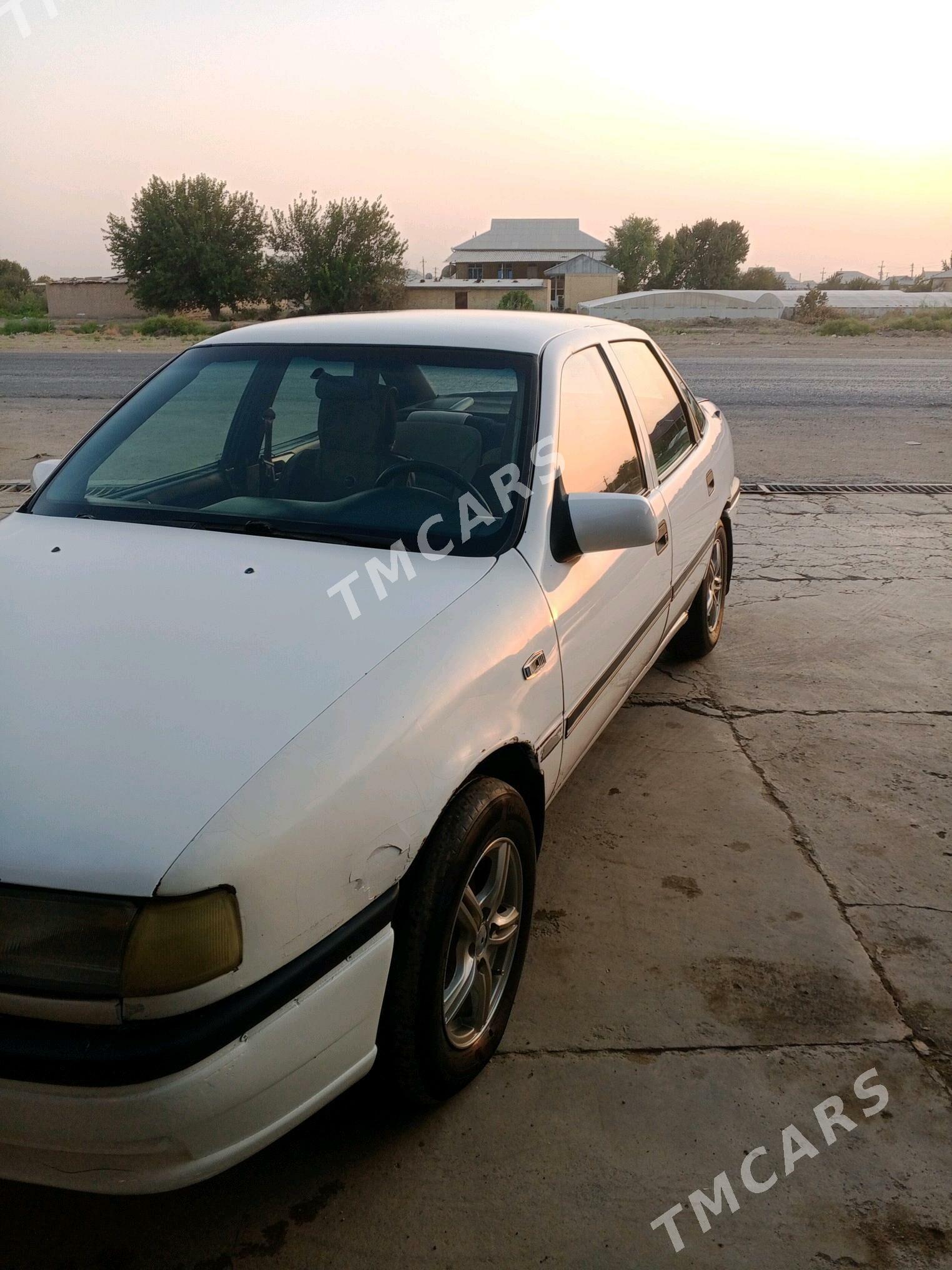 Opel Vectra 1994 - 18 000 TMT - Мары - img 6
