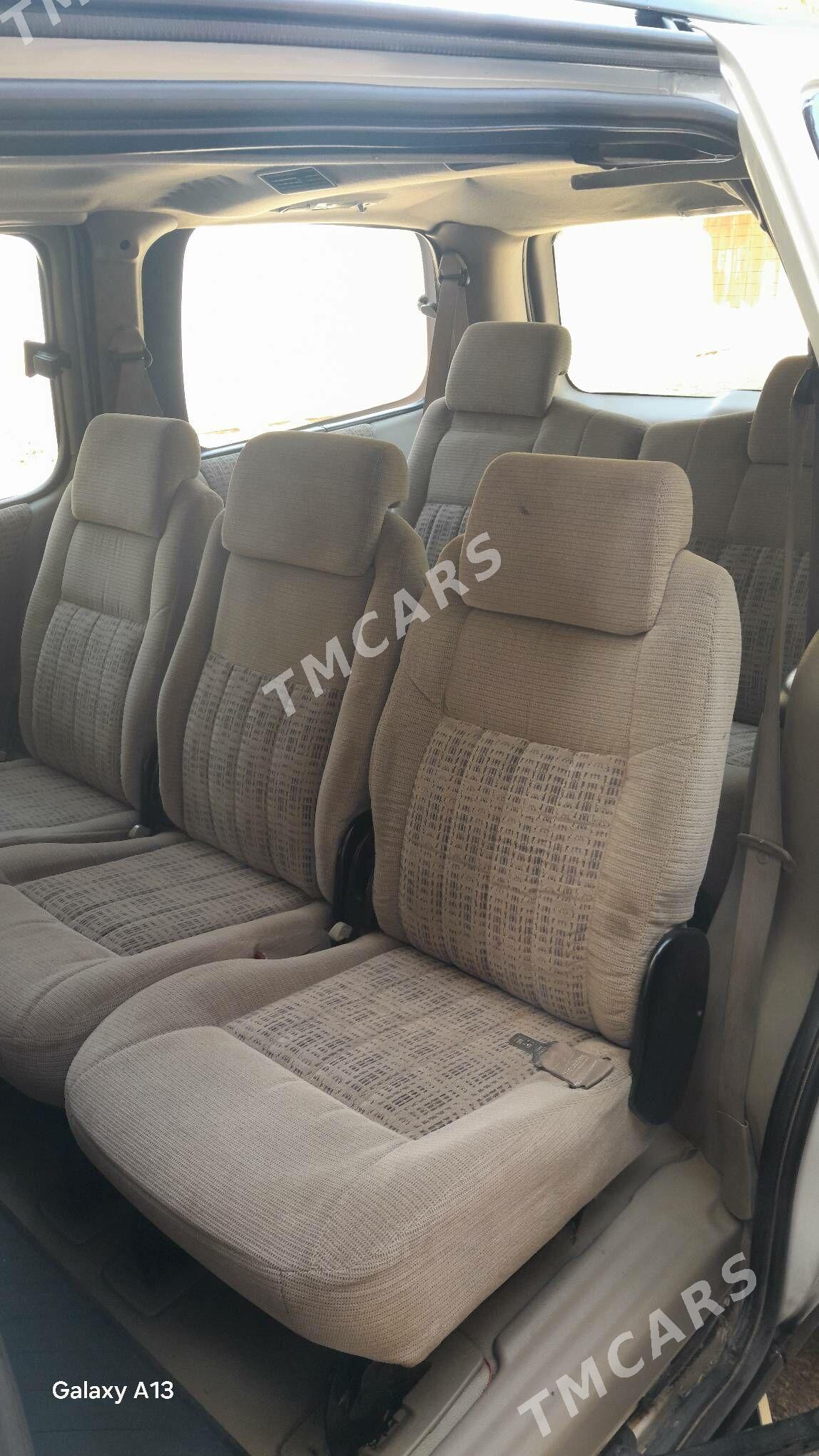 Toyota Sienna 2000 - 85 000 TMT - Мары - img 7