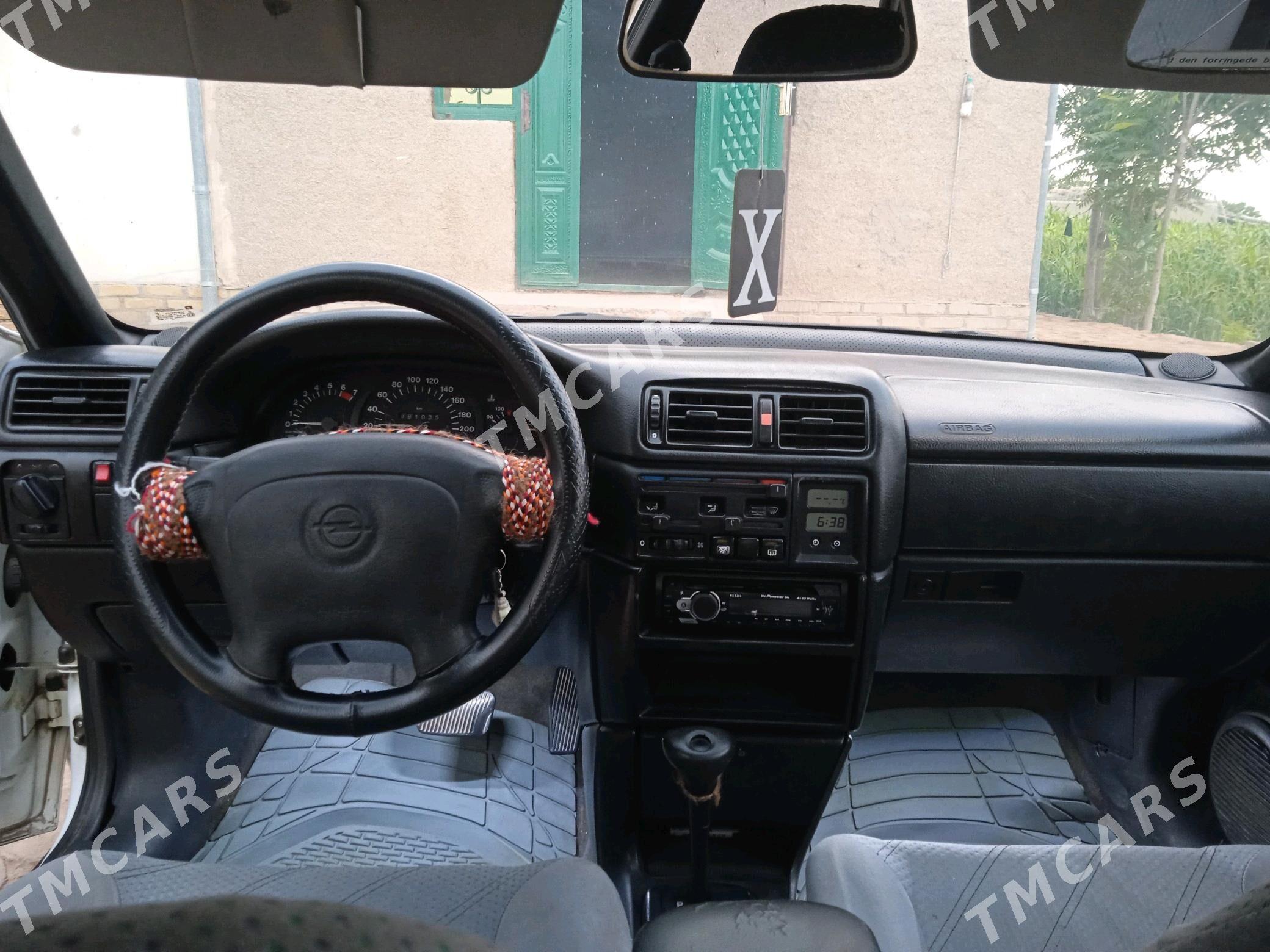 Opel Vectra 1995 - 50 000 TMT - Гороглы (Тагта) - img 8