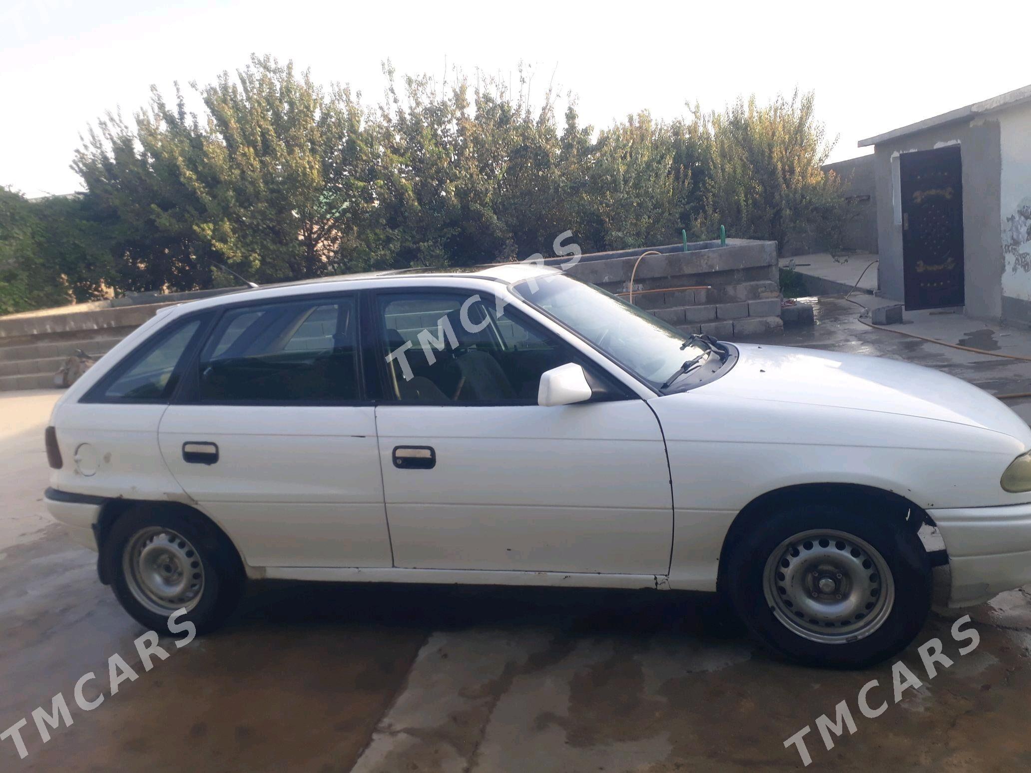 Opel Astra 1993 - 35 000 TMT - Kaka - img 2