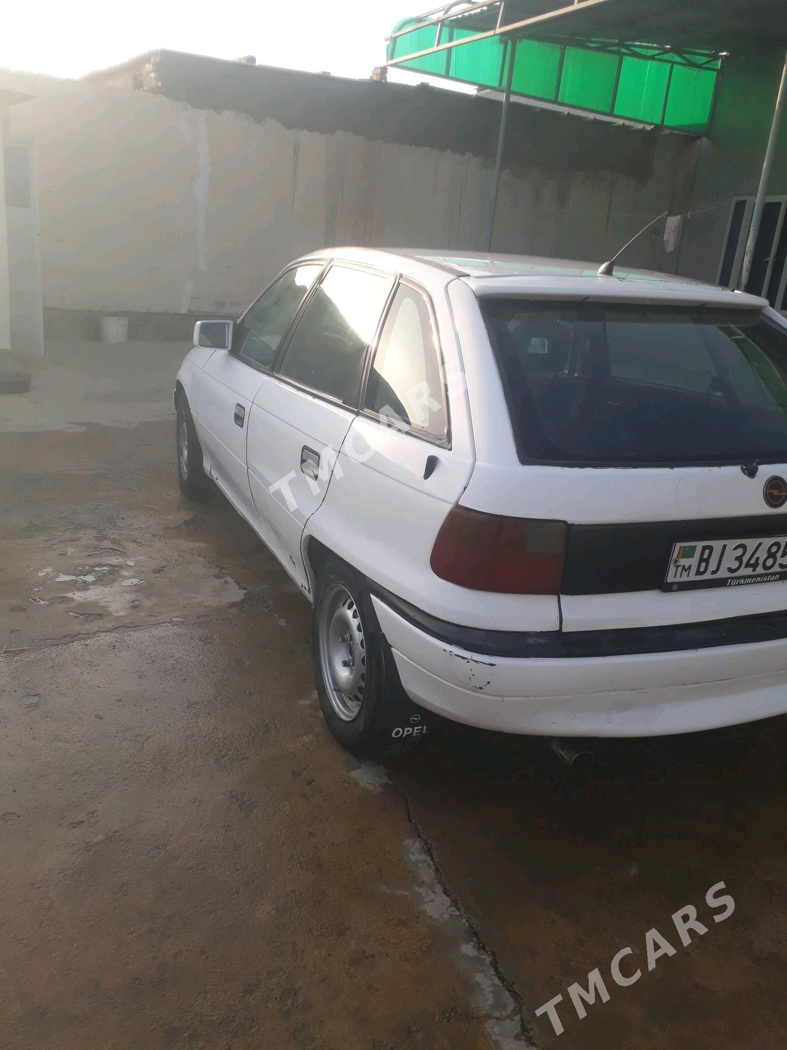 Opel Astra 1993 - 35 000 TMT - Kaka - img 3