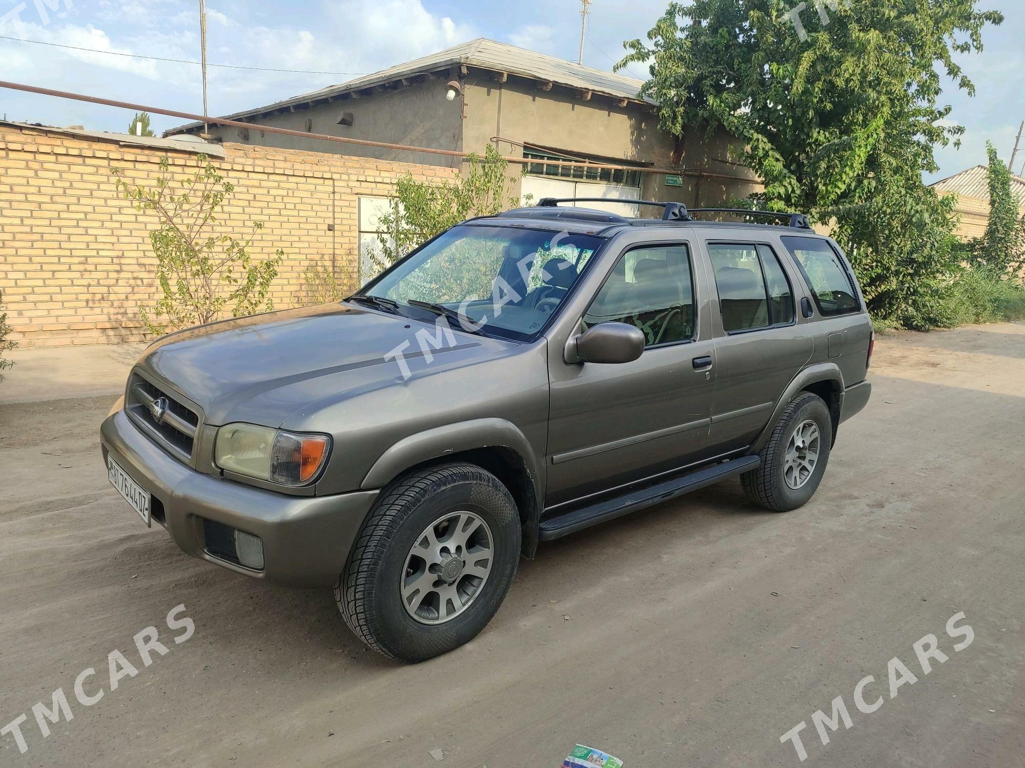 Nissan Pathfinder 2002 - 65 000 TMT - Болдумсаз - img 1