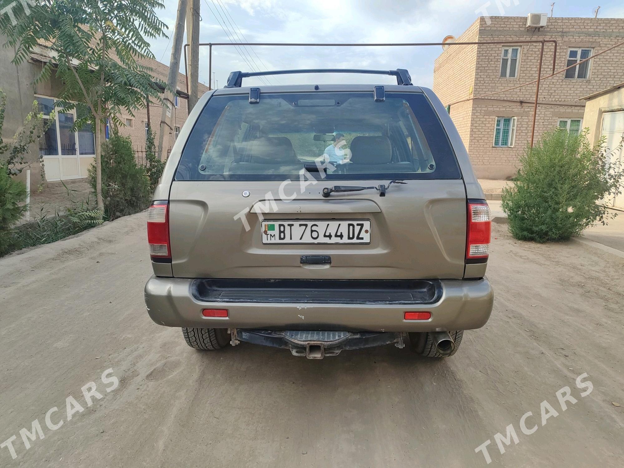 Nissan Pathfinder 2002 - 65 000 TMT - Болдумсаз - img 5