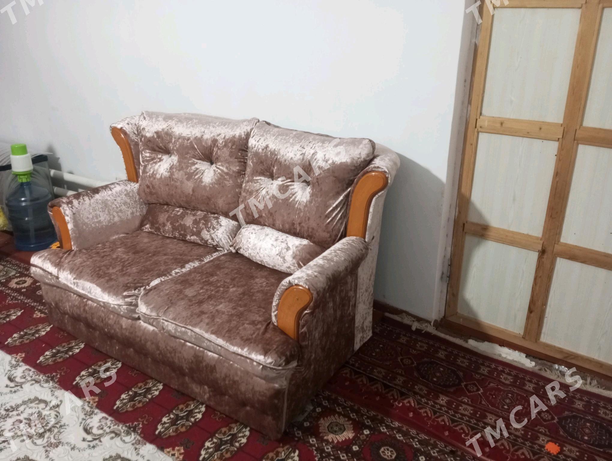 diwan - Туркменбаши - img 1