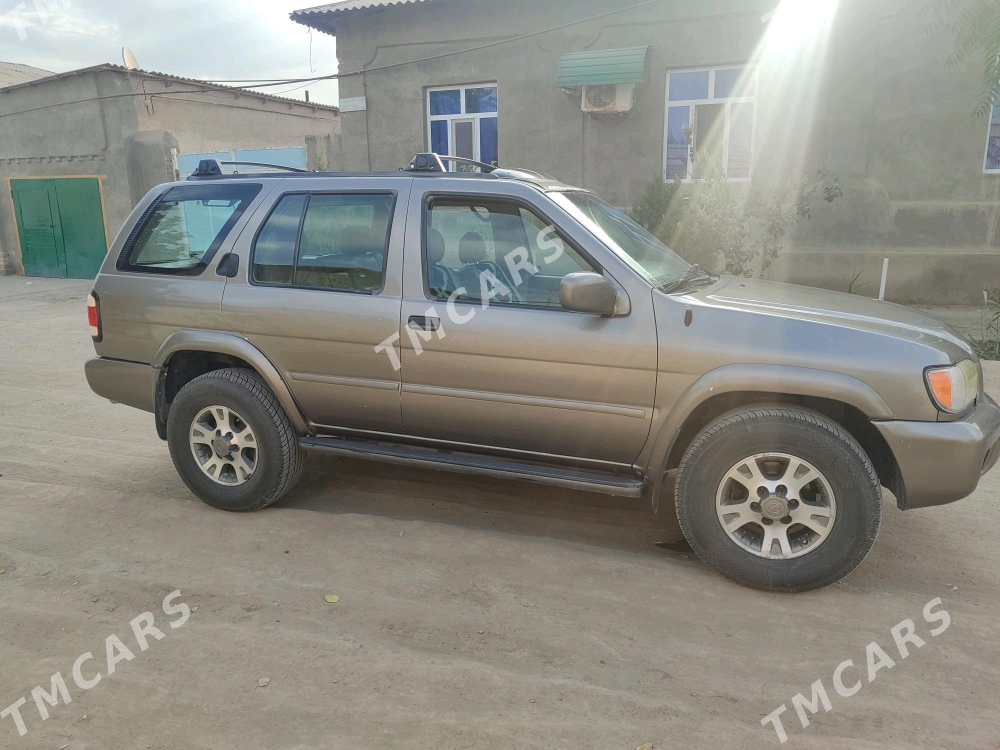 Nissan Pathfinder 2002 - 65 000 TMT - Болдумсаз - img 8