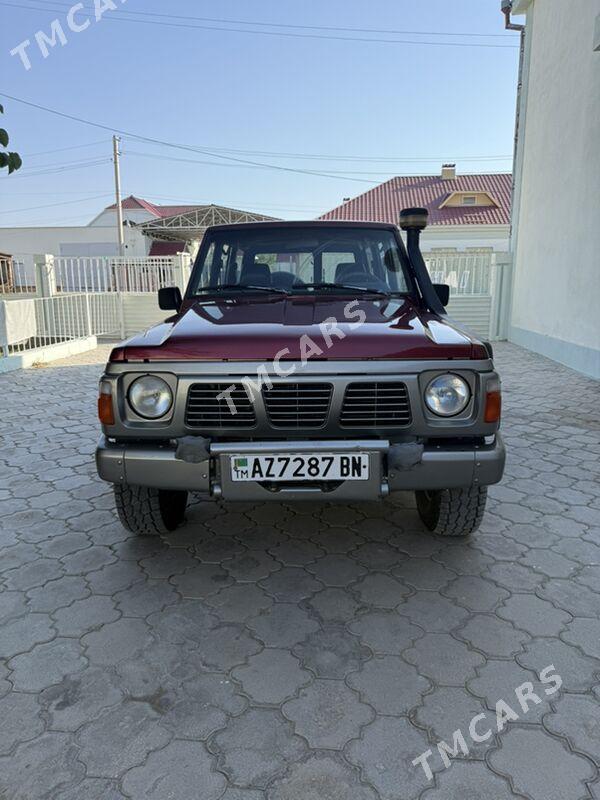 Nissan Patrol 1991 - 120 000 TMT - Балканабат - img 1