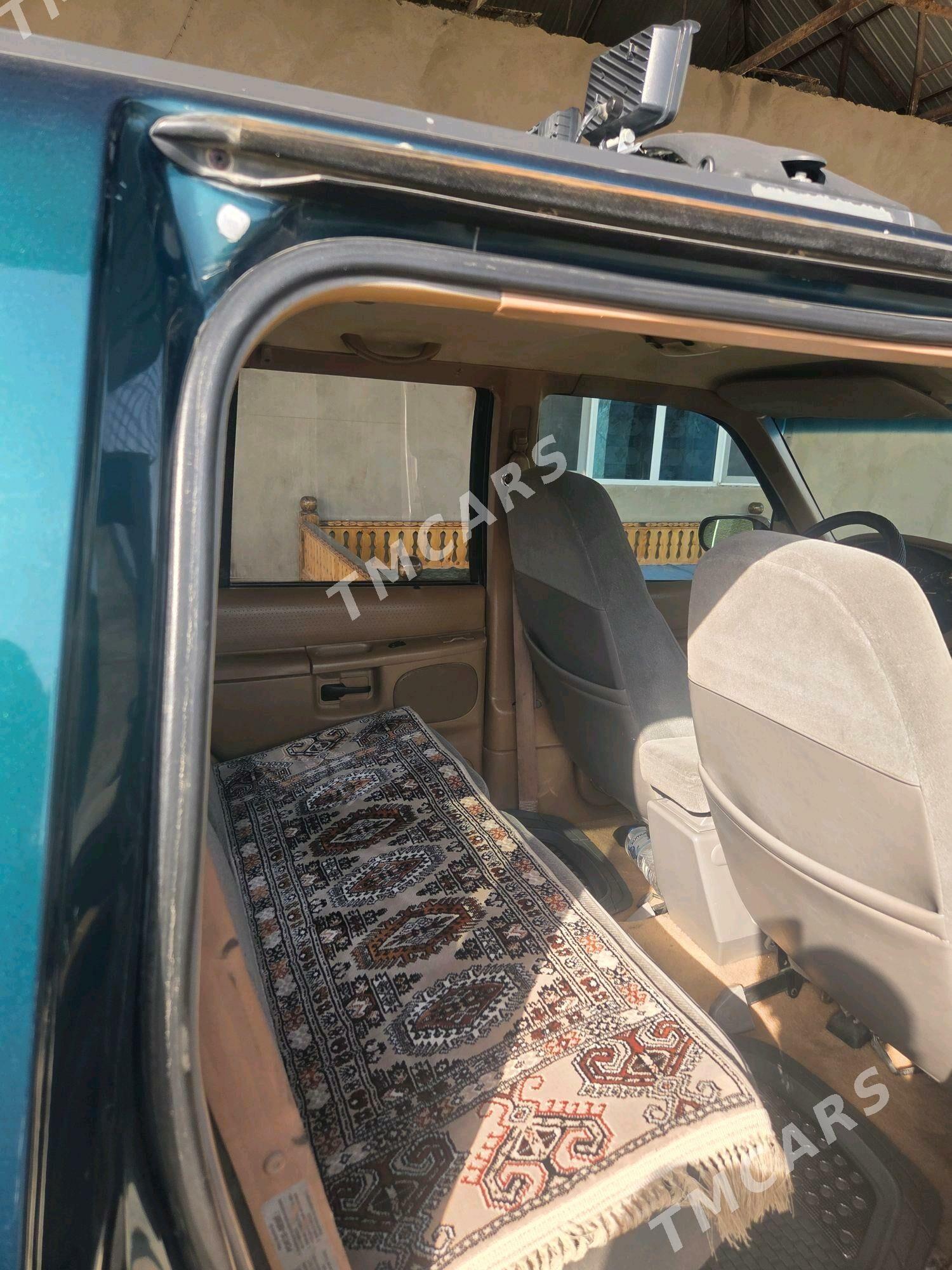 Ford Explorer 1996 - 65 000 TMT - Kaka - img 3