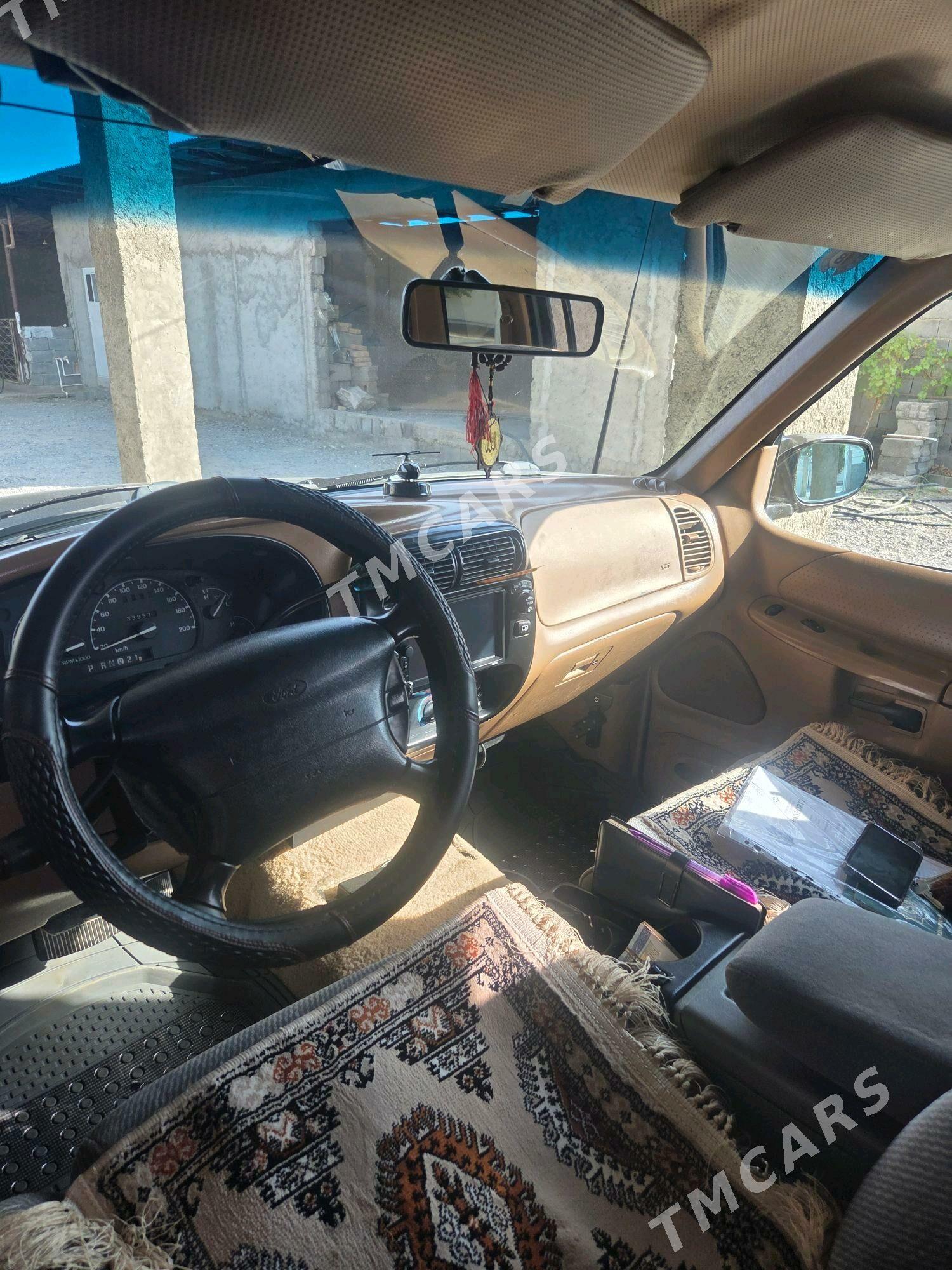Ford Explorer 1996 - 65 000 TMT - Kaka - img 2
