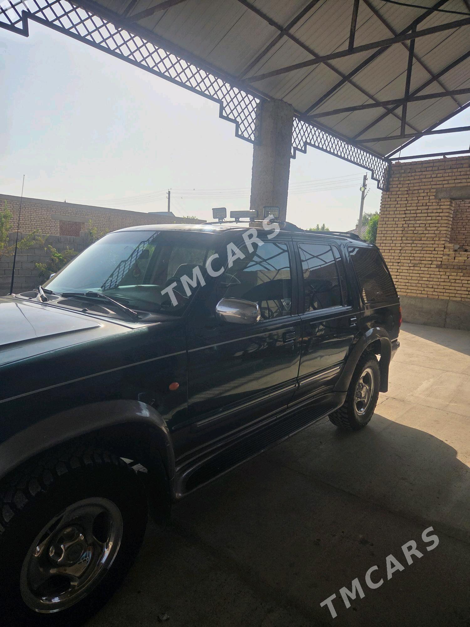 Ford Explorer 1996 - 65 000 TMT - Kaka - img 6