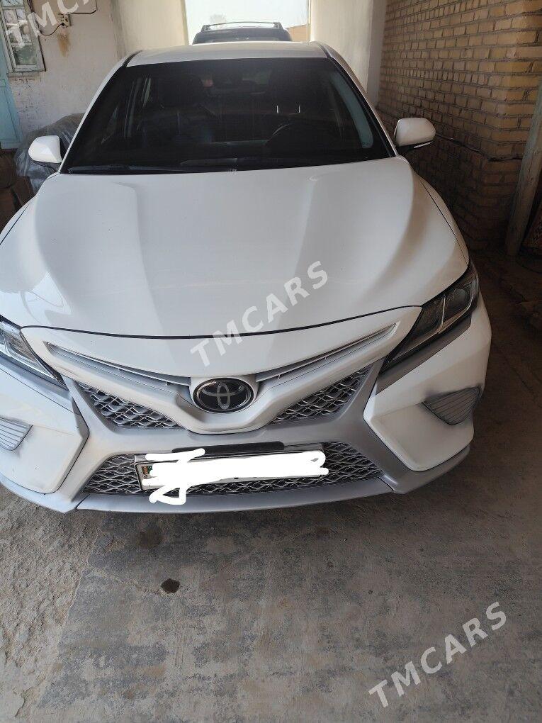 Toyota Camry 2020 - 330 000 TMT - Халач - img 6
