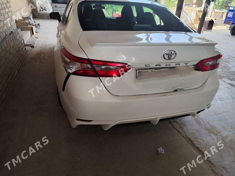 Toyota Camry 2020 - 330 000 TMT - Халач - img 5