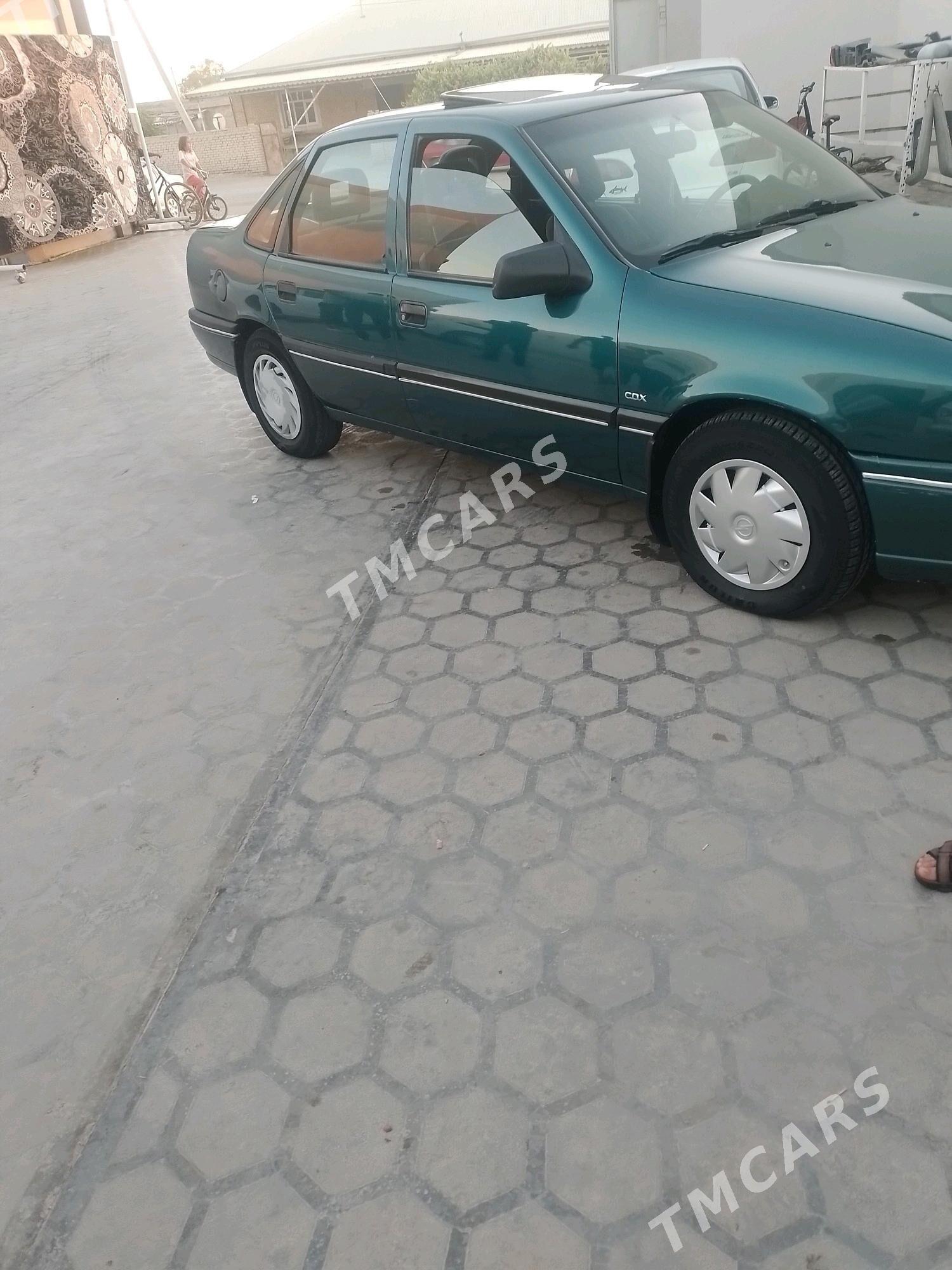Opel Vectra 1994 - 40 000 TMT - Мары - img 4