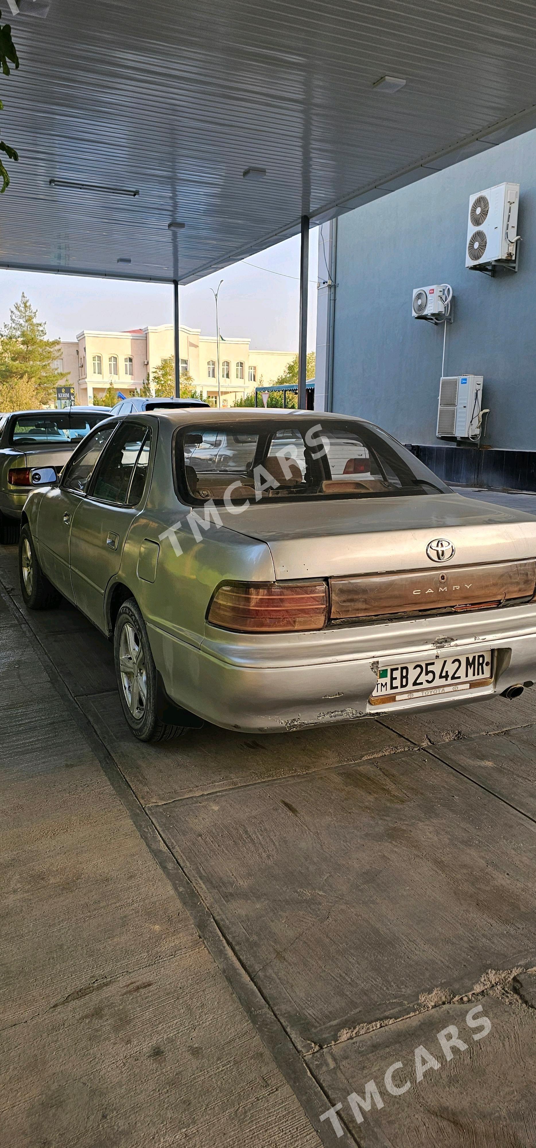 Toyota Camry 1992 - 52 000 TMT - Мары - img 3