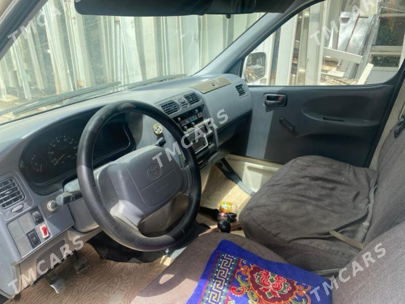 Toyota Hiace 2000 - 55 000 TMT - Ашхабад - img 6