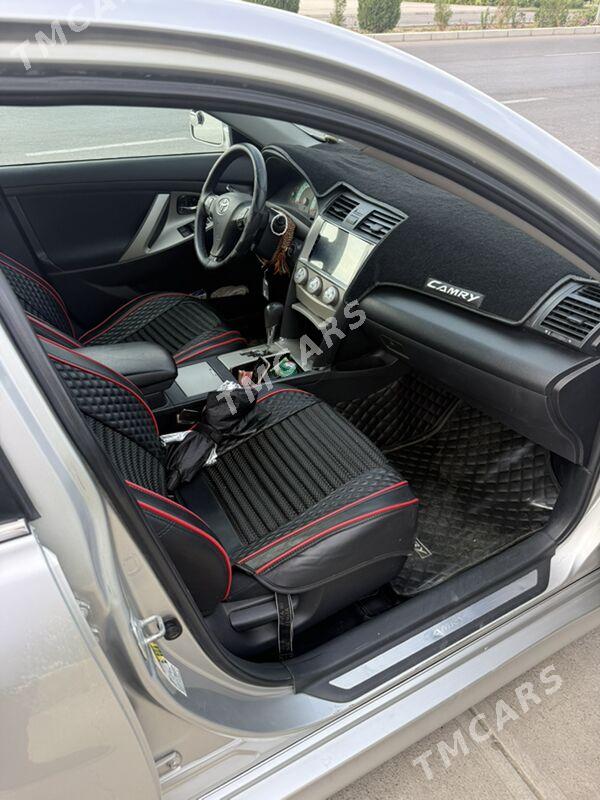 Toyota Camry 2011 - 205 800 TMT - Дашогуз - img 4