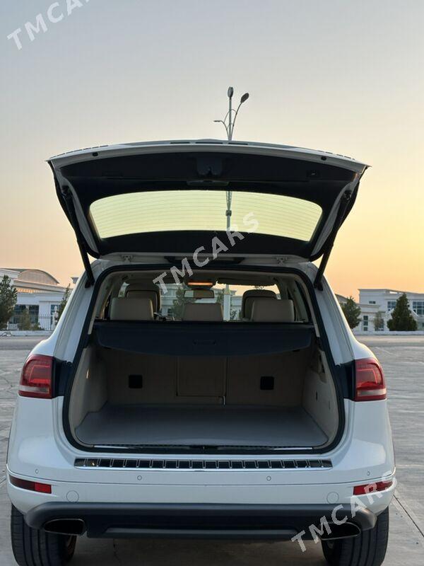 Volkswagen Touareg 2012 - 345 000 TMT - Балканабат - img 2