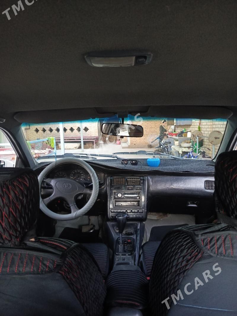 Toyota Corona 1995 - 65 000 TMT - Керки - img 3