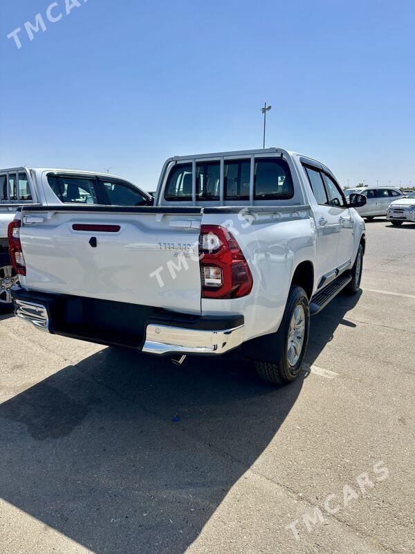 Toyota Hilux 2025 - 682 000 TMT - Aşgabat - img 4
