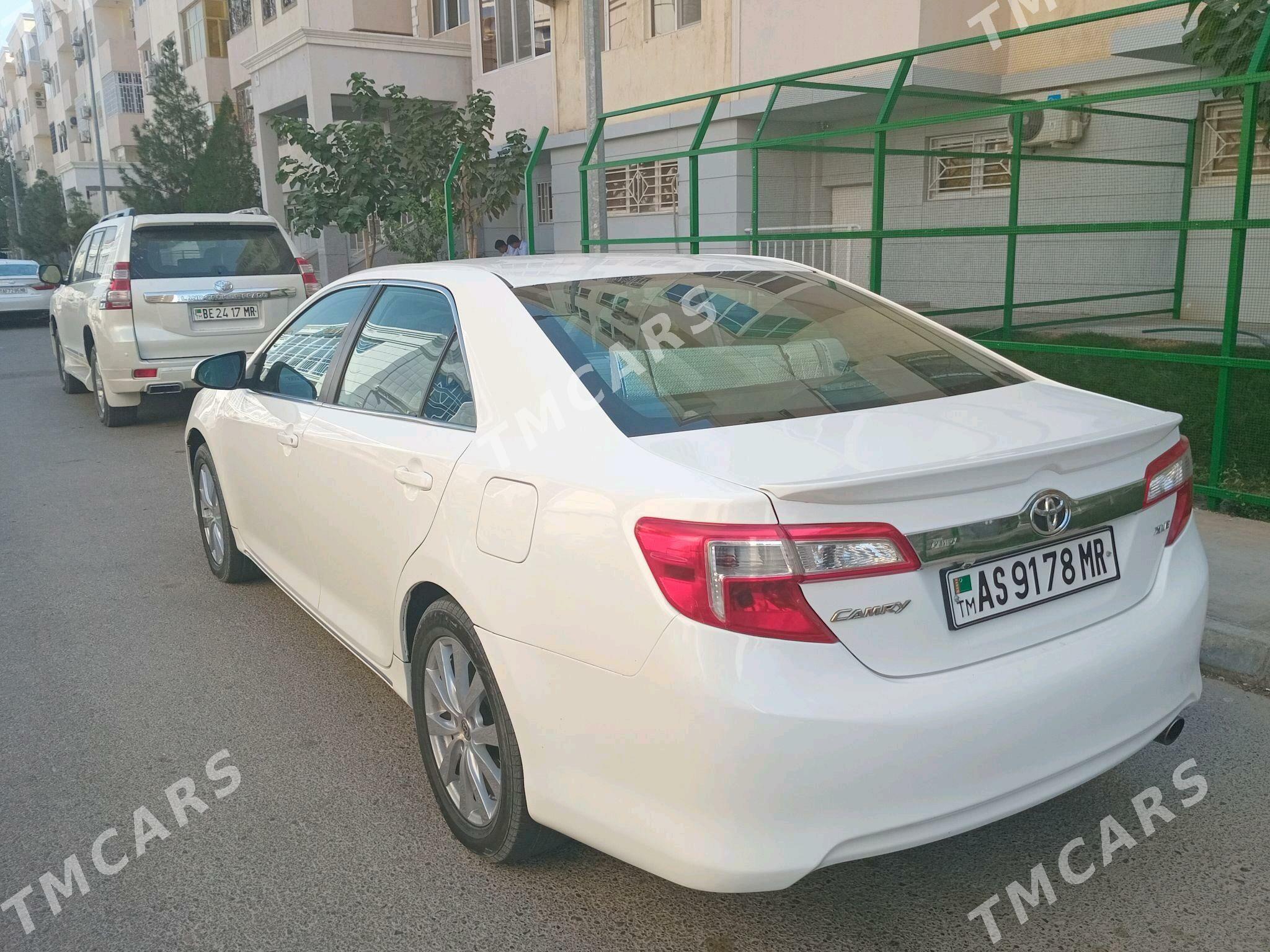 Toyota Camry 2012 - 200 000 TMT - Мары - img 4