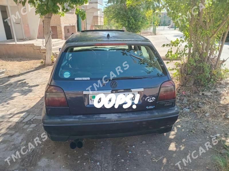 Volkswagen Golf 1994 - 17 000 TMT - Türkmenabat - img 3